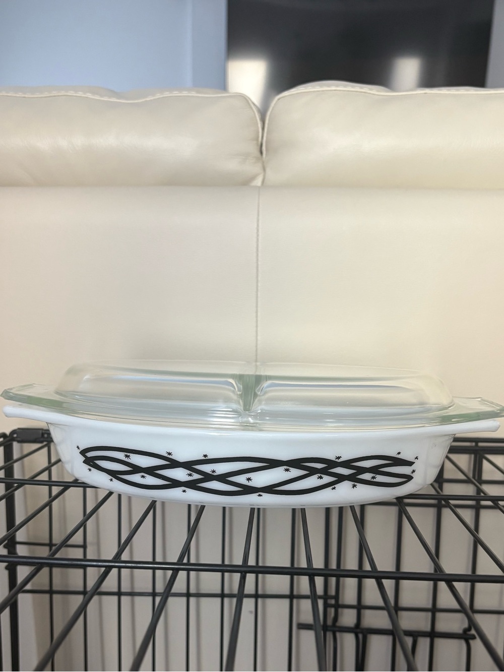 Pyrex Barbed Wire Divided Dish
